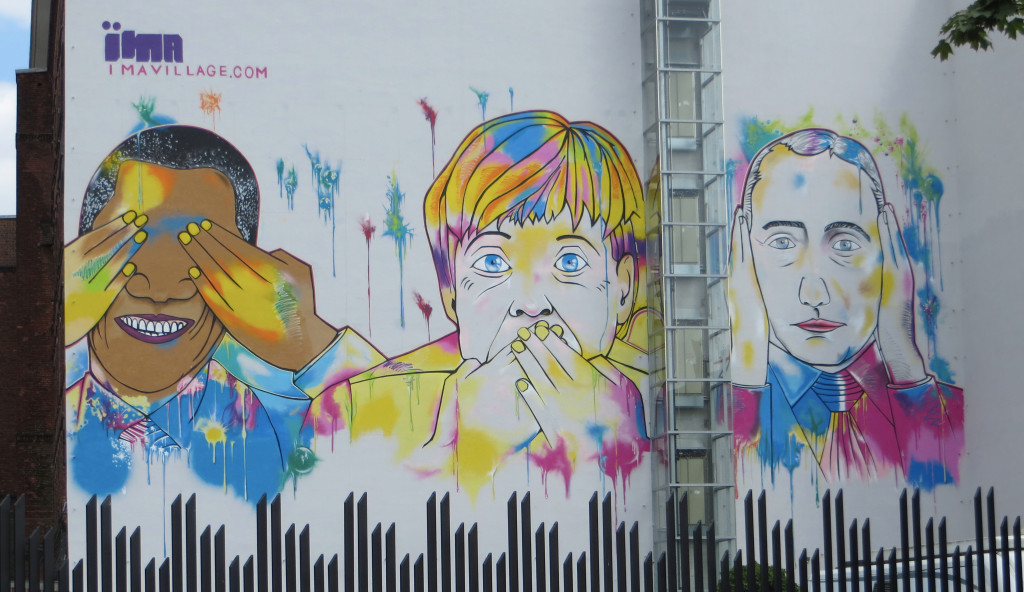 Berlin graffiti. Not at all sure what Obama, Merkel, and Putin have in common, but it was amusing.