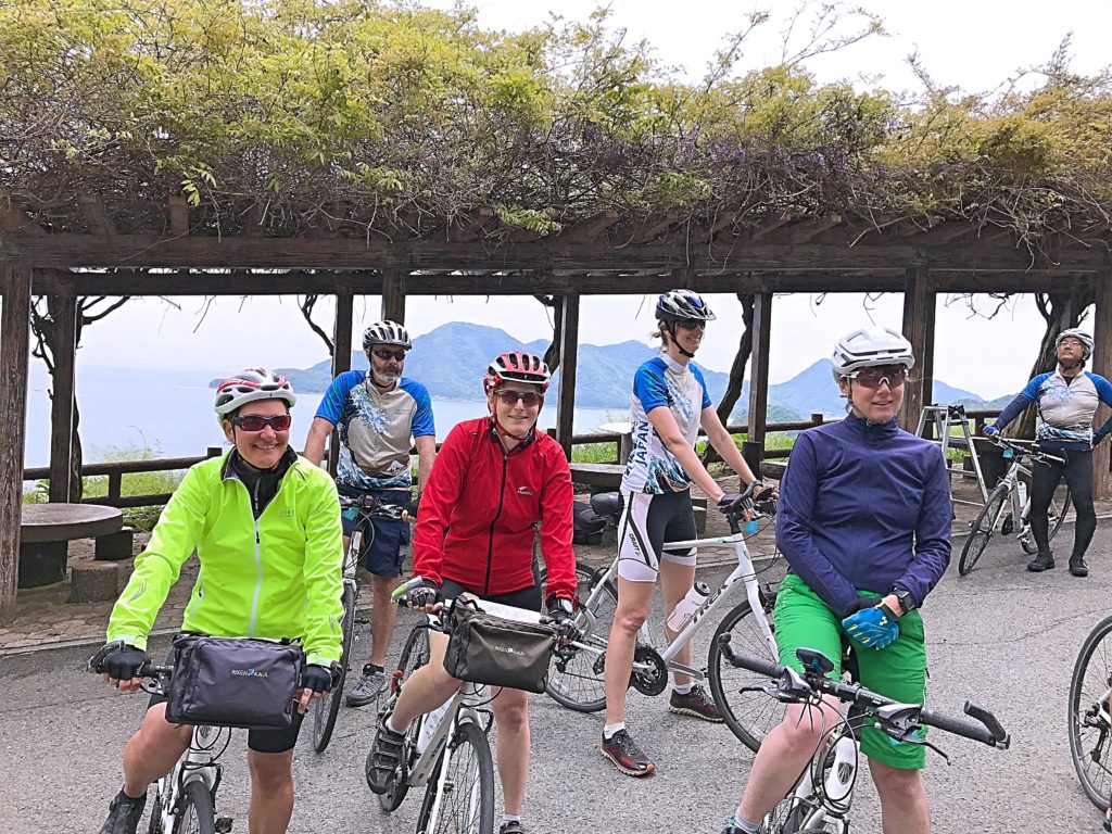 Christine, Rob, Judith, Allison, Jackie, and Dean ready to head off after what may have been our last snack stop